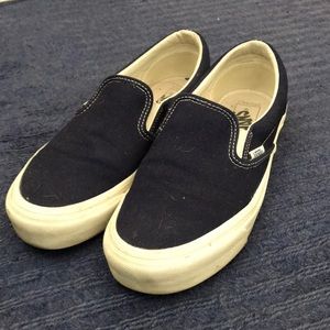 vans slip on peacoat